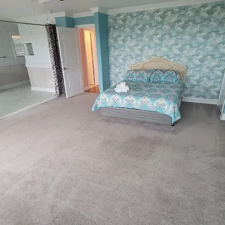 8018 Beach Rd, Semi-Oceanfront, Pool/Hot Tub Nags Head Exterior photo