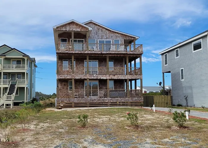 8018 Beach Rd, Semi-Oceanfront, Pool/Hot Tub