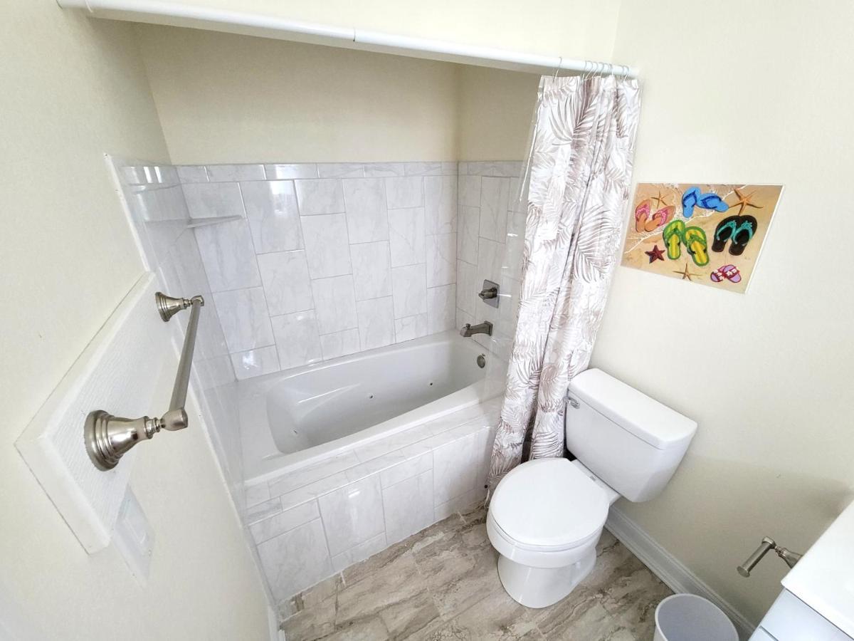 8018 Rd, Semi-oceanfront, Pool/hot Tub