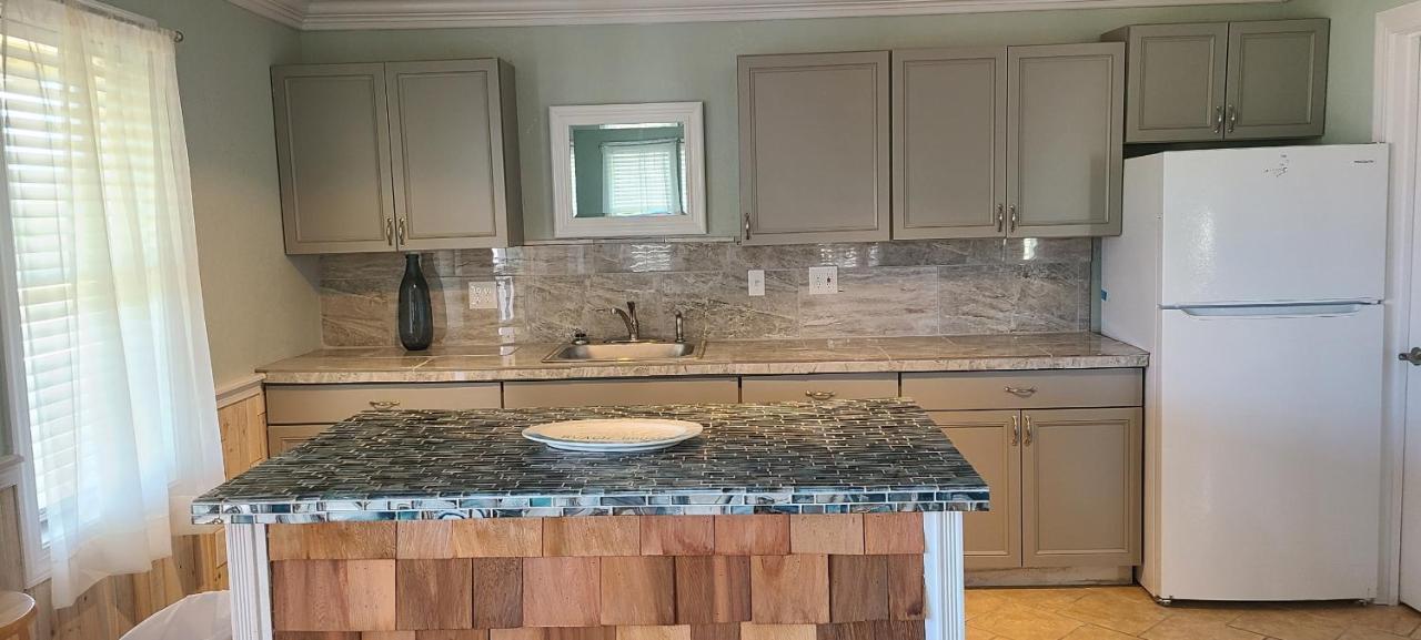 8018 Rd, Semi-oceanfront, Pool/hot Tub Holiday home