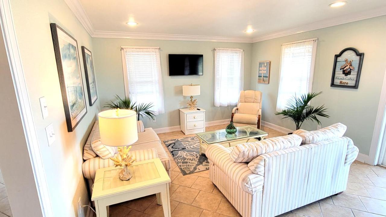 8018 Rd, Semi-oceanfront, Pool/hot Tub *
