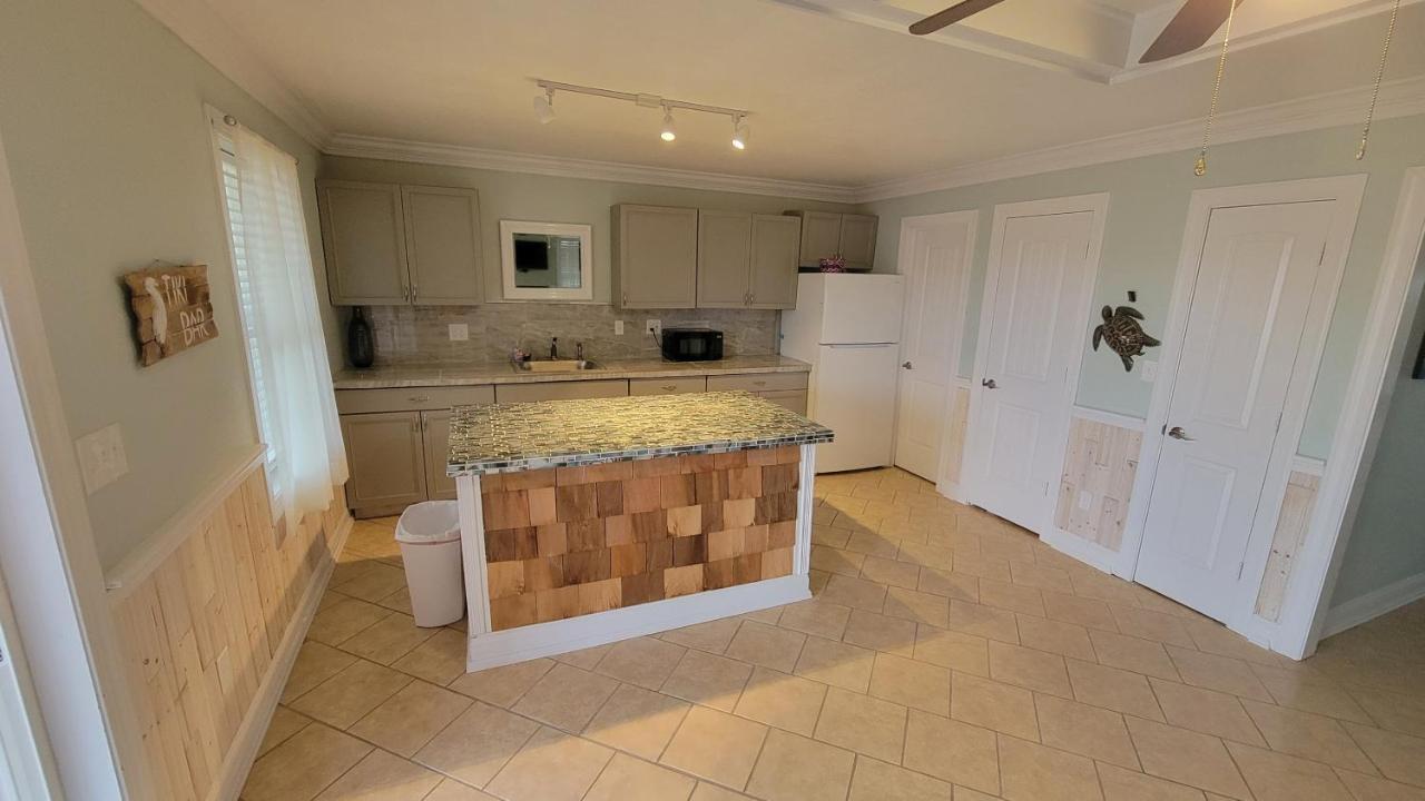 8018 Rd, Semi-oceanfront, Pool/hot Tub Holiday home *